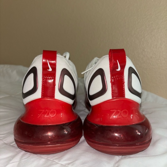Nike Women’s Air Max 720 in White Hyper Crimson | US Size 9.5 - Picture 5 of 6